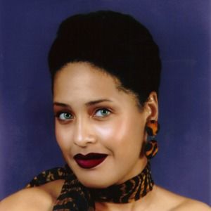 Meet your Posher, Dana